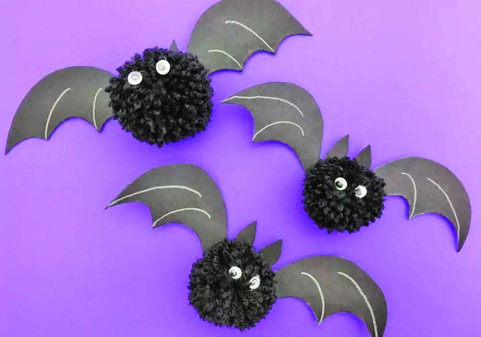 15 Easy Bat Crafts for Kids - Craftulate